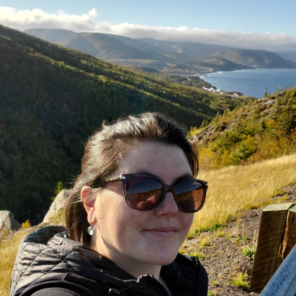 Meet your Posher, Emily